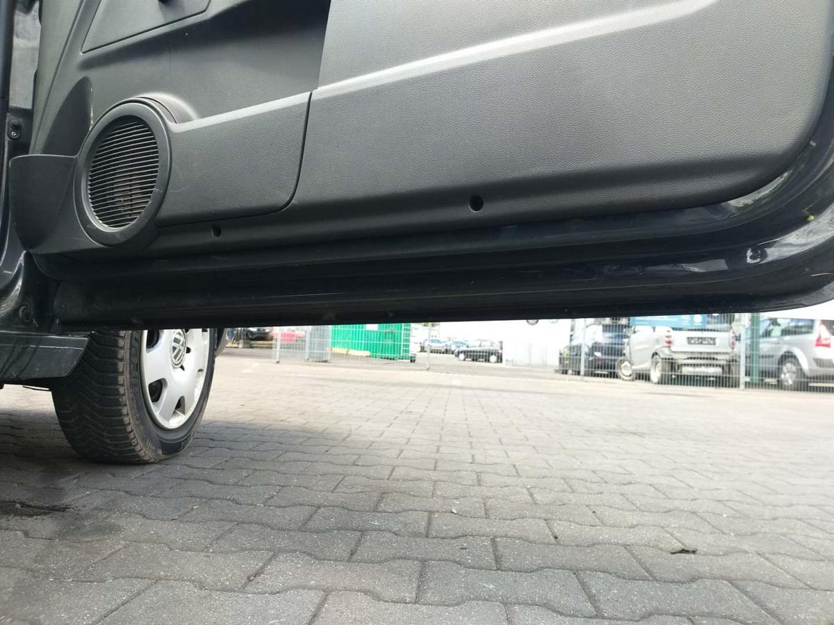 VW Fox original Tür rechts LI7F Uranograu Bj.2010